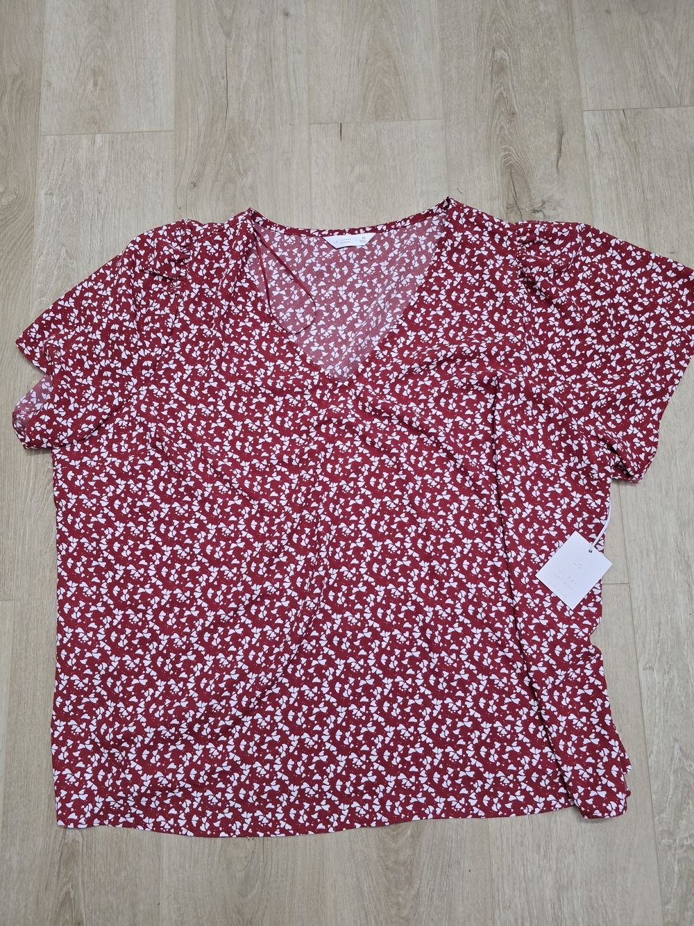 LC Lauren Conrad Red Floral V-Neck Blouse